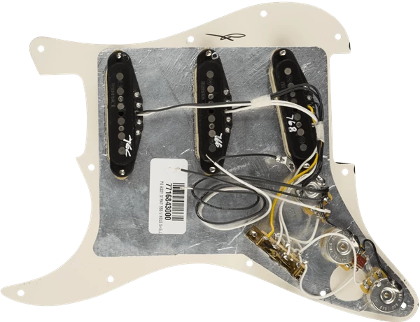 Fender Pre Wired Pickguard Stratocaster SSS Vintage Noiseless In Tortoise Shell 2 Fender Pre Wired Pickguard Stratocaster SSS Vintage Noiseless In Tortoise Shell - Image 2