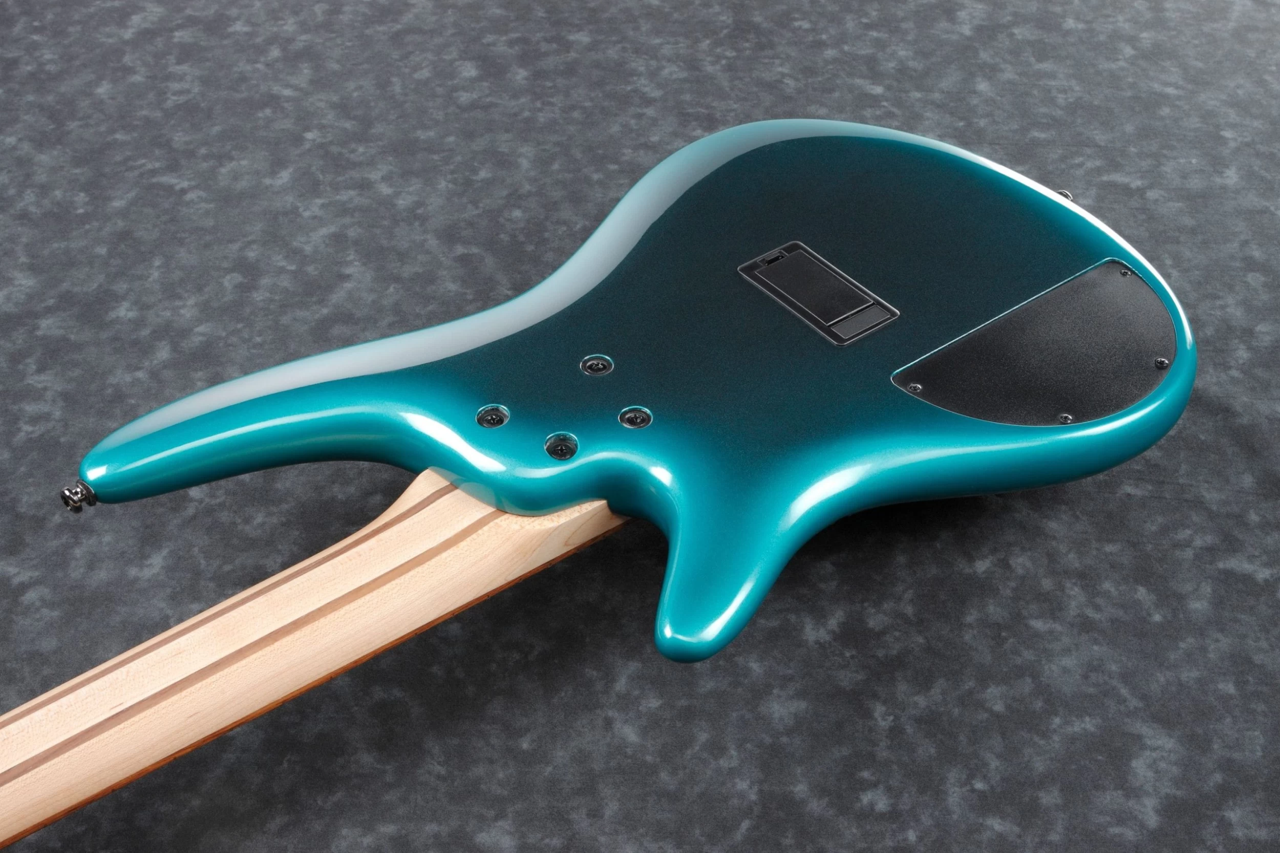 Ibanez SR305E-CUB 5 String Bass In Cerulean Aura Burst 4 Ibanez SR305E-CUB 5 String Bass In Cerulean Aura Burst - Image 4