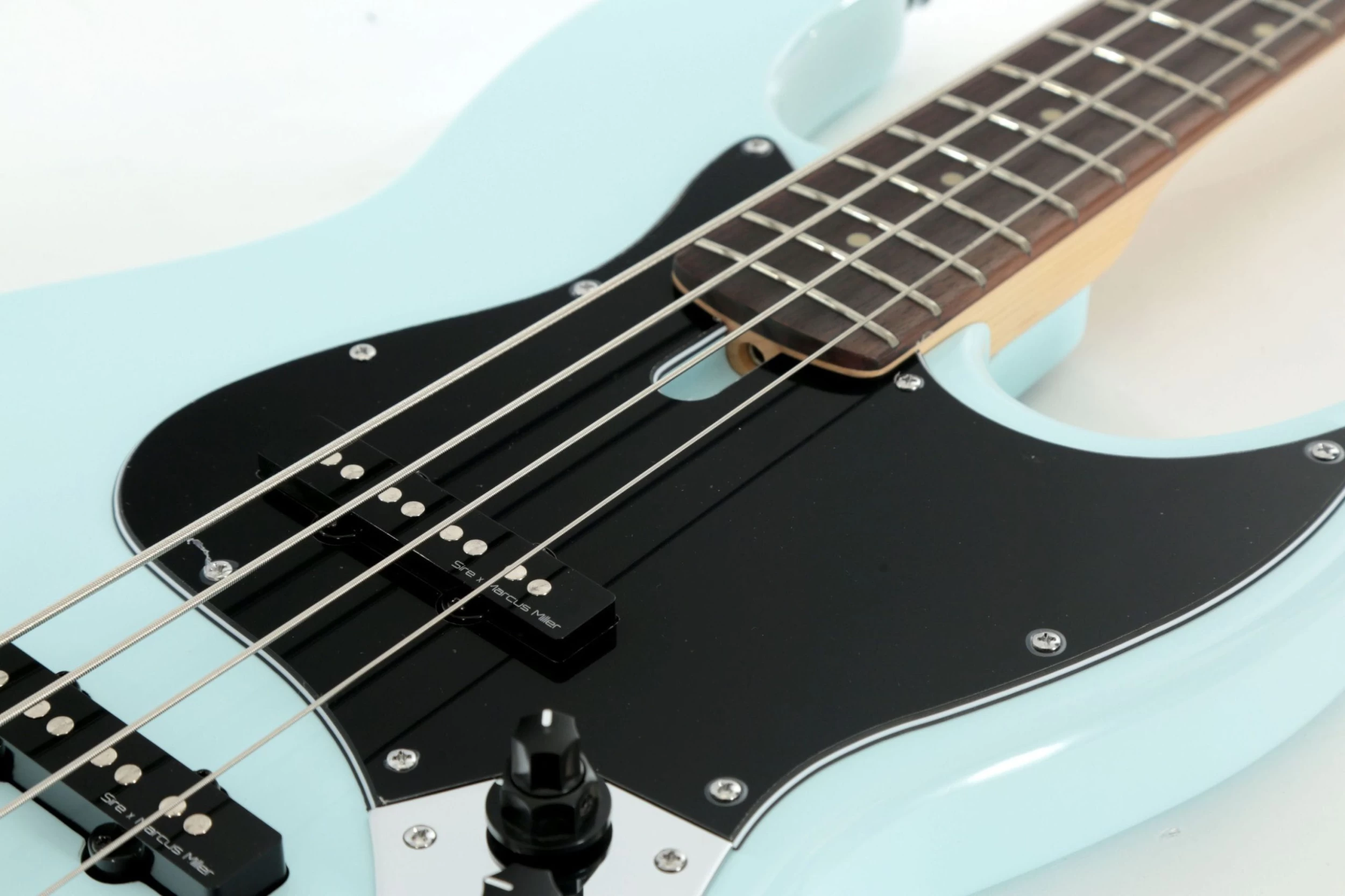 Sire Version 2 Marcus Miller V3 4 String Bass In Sonic Blue 5 Sire Version 2 Marcus Miller V3 4 String Bass In Sonic Blue - Image 5