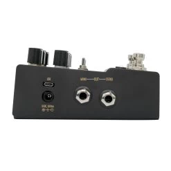 Walrus Audio Mako R1 High-Fidelity Stereo Reverb Pedal -Professional Guitar Store 427983 Walrus Audio Mako R1 High Fidelity Stereo Reverb Pedal Left