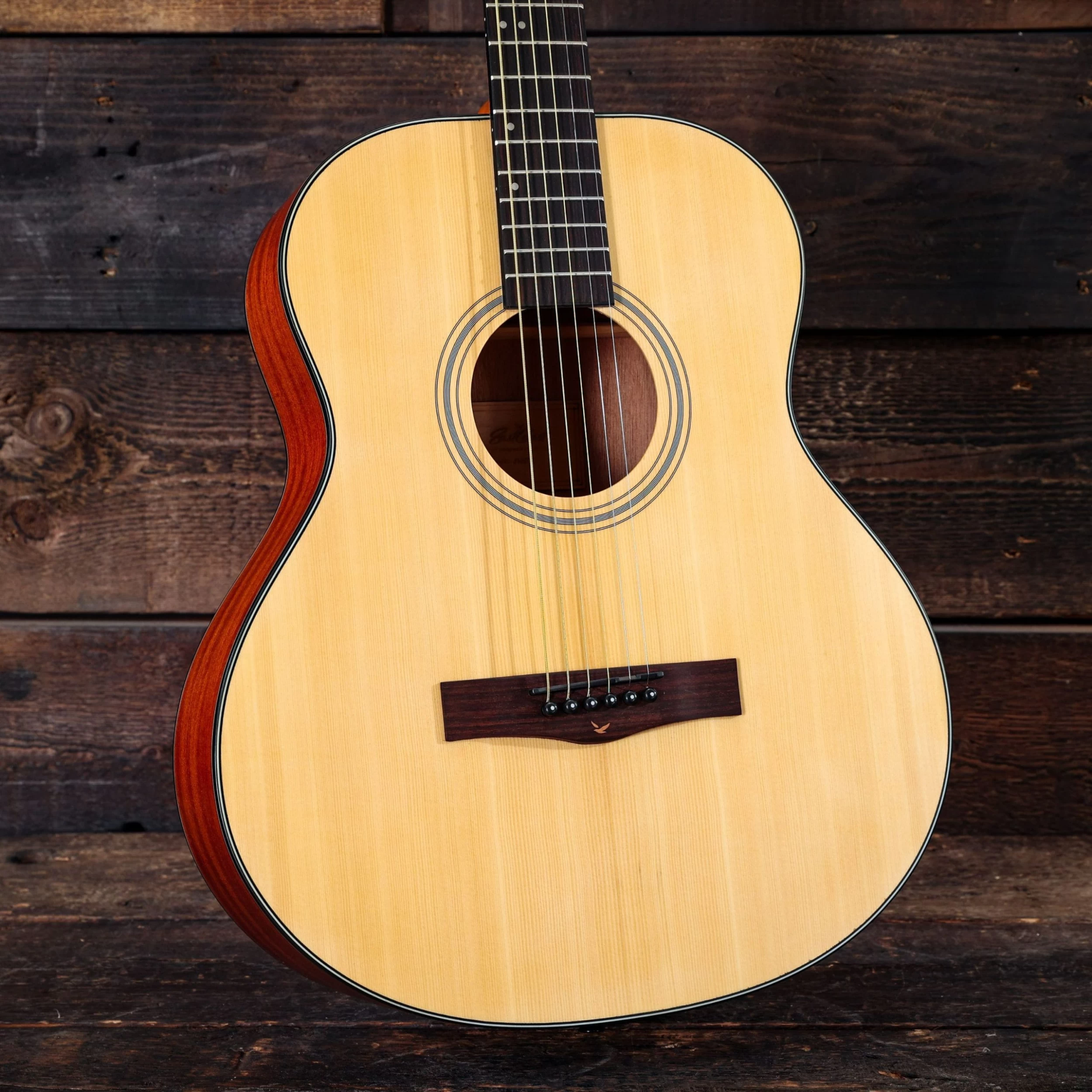 EastCoast J1 Mini-Jumbo Acoustic Guitar In Natural 2 EastCoast J1 Mini-Jumbo Acoustic Guitar In Natural - Image 2