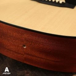 Martin Dreadnought Junior With Cherry Stain Back & Sides 14 Martin Dreadnought Junior With Cherry Stain Back & Sides -Professional Guitar Store 495503 DJR10 022028829