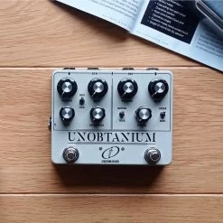 Crazy Tube Circuits Unobtanium Dual Overdrive Pedal 9 Crazy Tube Circuits Unobtanium Dual Overdrive Pedal -Professional Guitar Store 63789 Crazy Tube Circuits Unobtanium Lifestyle