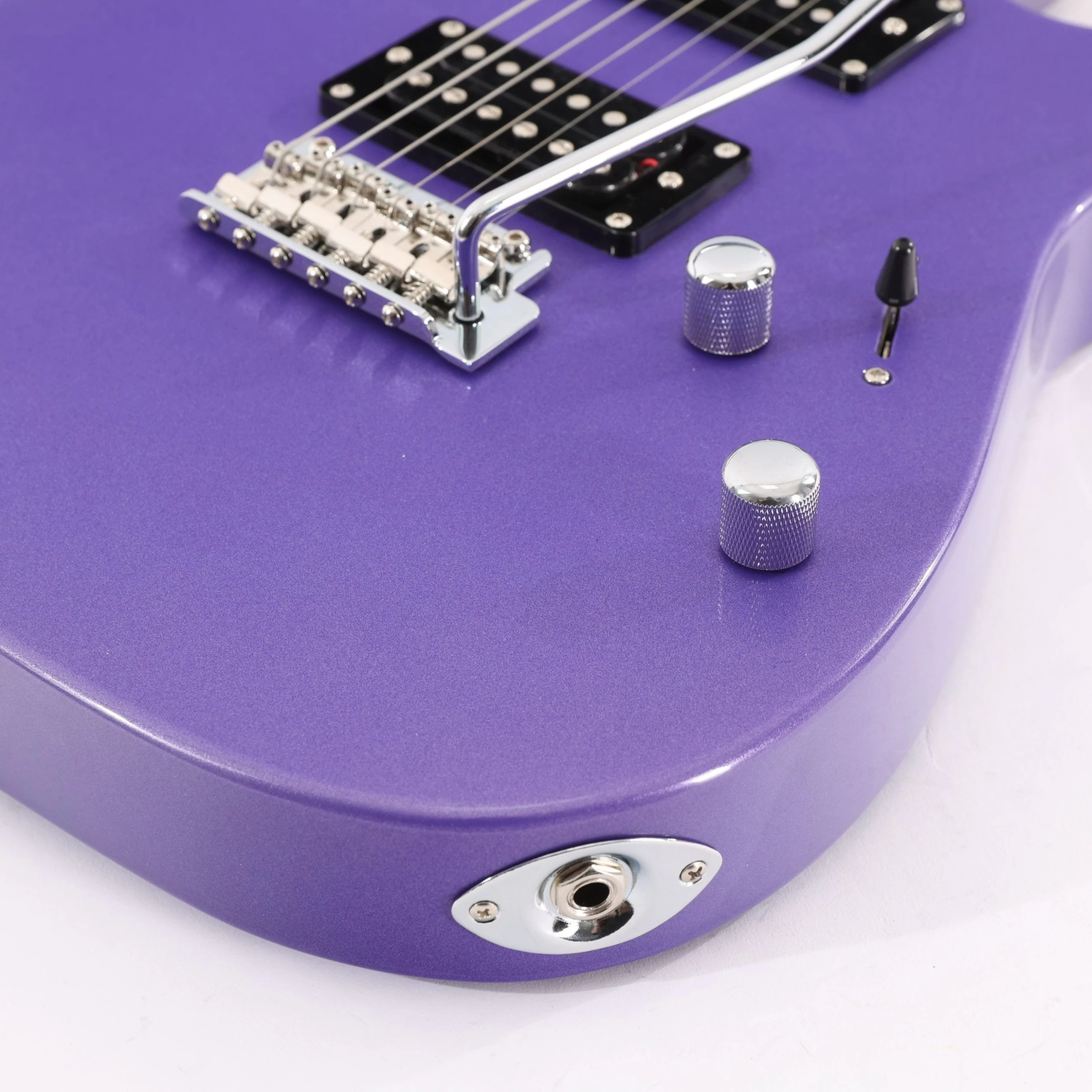 EastCoast HM1 Metallic Purple Electric Guitar Starter Pack With 10W Amp & Accessories 11 EastCoast HM1 Metallic Purple Electric Guitar Starter Pack With 10W Amp & Accessories - Image 11