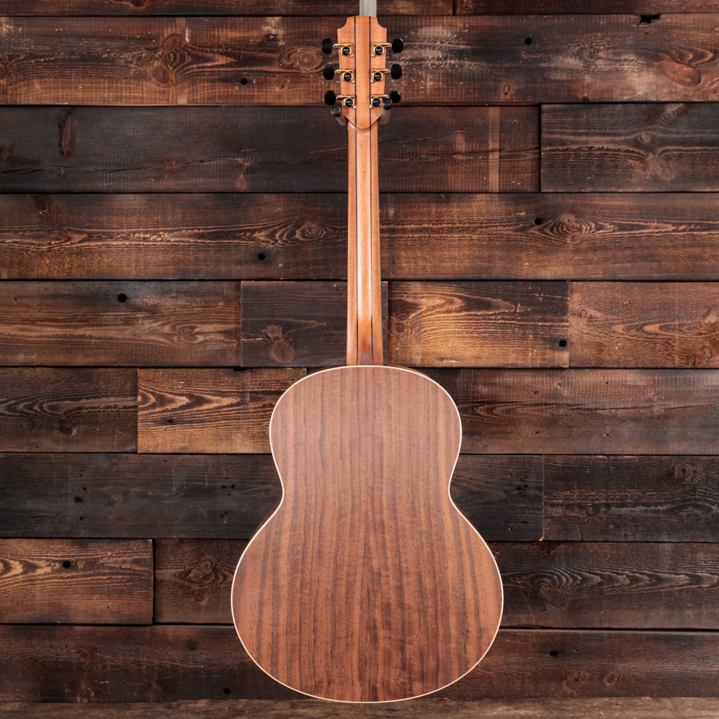 Lowden F-21 Walnut And Sitka Spruce Acoustic Guitar 4 Lowden F-21 Walnut And Sitka Spruce Acoustic Guitar - Image 4