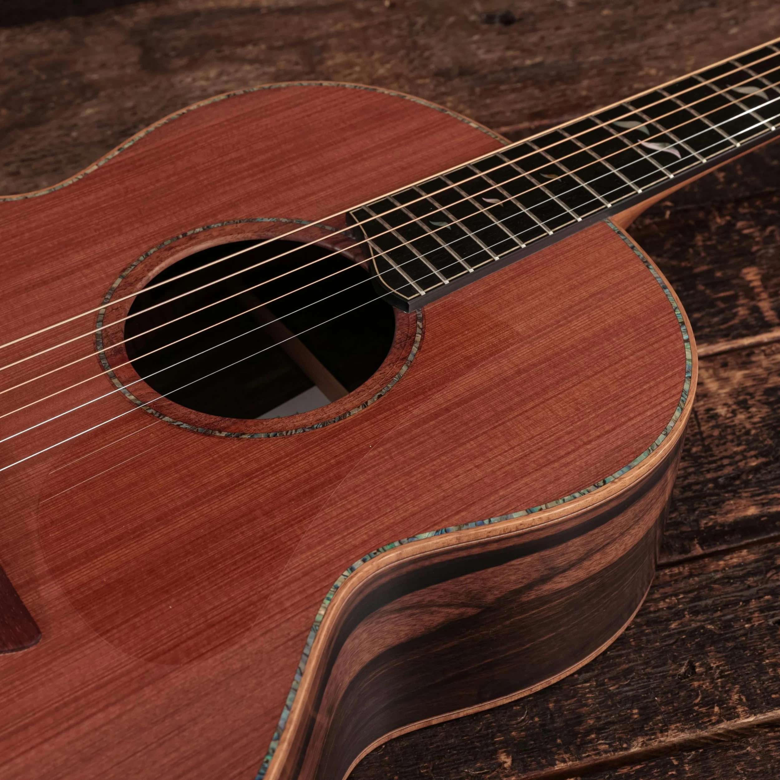 Lowden F-50 Macassar Ebony And Sinker Redwood Bevel Leaf Inlays Acoustic Guitar 10 Lowden F-50 Macassar Ebony And Sinker Redwood Bevel Leaf Inlays Acoustic Guitar - Image 10