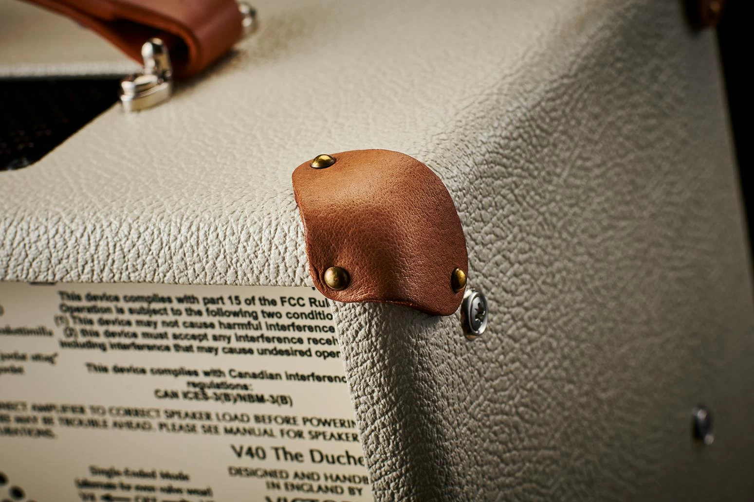 Victory V40H The Duchess Compact Sleeve Guitar Amp Head With 6L6 Valves 10 Victory V40H The Duchess Compact Sleeve Guitar Amp Head With 6L6 Valves - Image 10