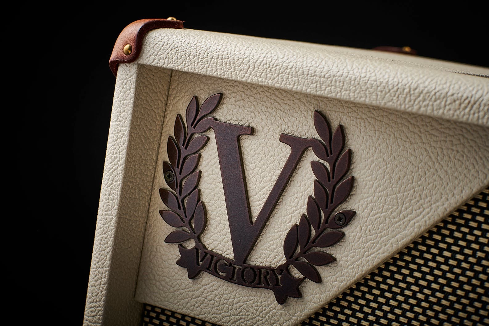 Victory V40H The Duchess Compact Sleeve Guitar Amp Head With 6L6 Valves 4 Victory V40H The Duchess Compact Sleeve Guitar Amp Head With 6L6 Valves - Image 4
